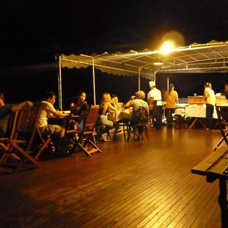 Garden Bay Premium Cruise Hotel Hạ Long-öböl Kültér fotó